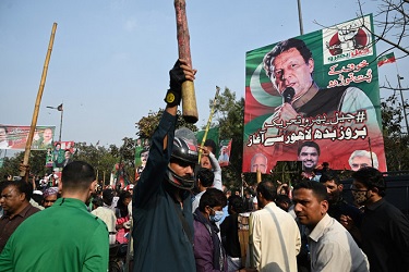 Pengadilan Pakistan Perintahkan Polisi Tunda Operasi Penangkapan Terhadap Imran Khan